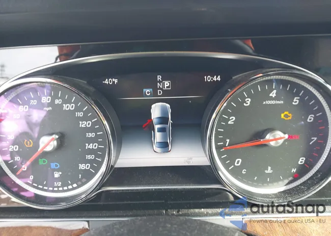 WDDZF4KB8HA060518: 44064552