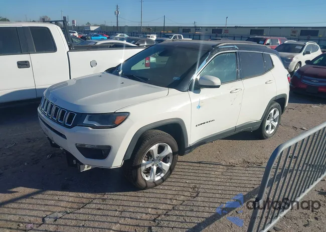 3C4NJCBB7JT123785: 44064608