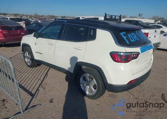 3C4NJCBB7JT123785: 44064608