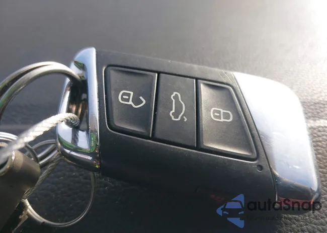 3VW8T7BU8RM049778: 44064614