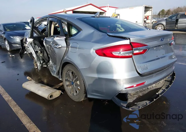 3FA6P0HD6LR148676: 44065646