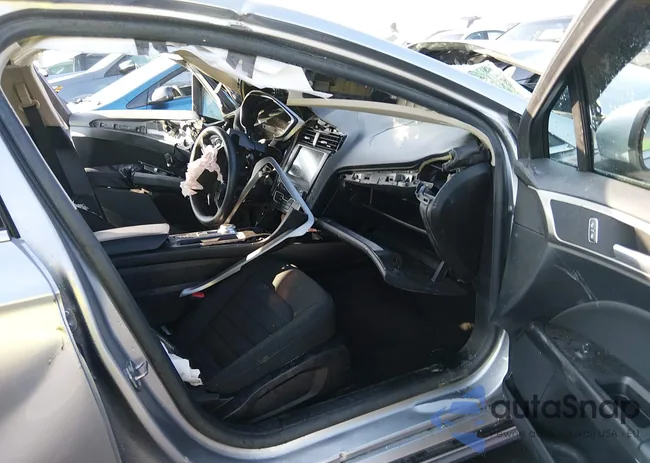 3FA6P0HD6LR148676: 44065646