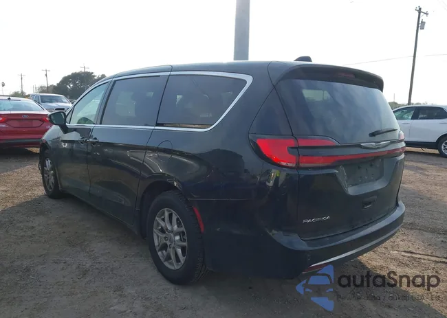 2C4RC1BGXSR539152: 44065647