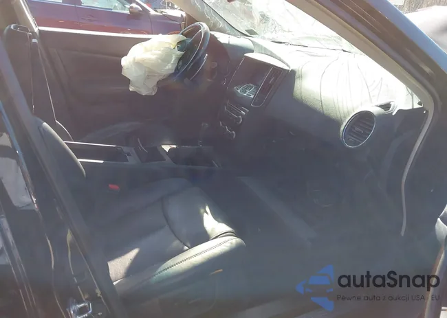 1N4AA5AP9BC818683: 44065740