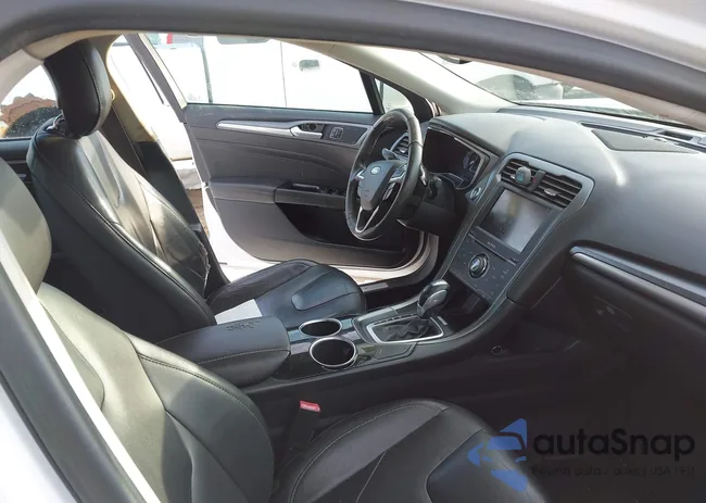 3FA6P0RU4DR281985: 44065784