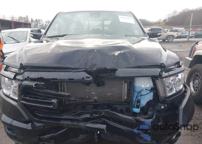 1C6SRFBT3MN787633: 44065842