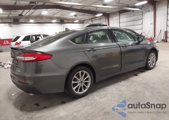 3FA6P0HD1KR287080: 44065955