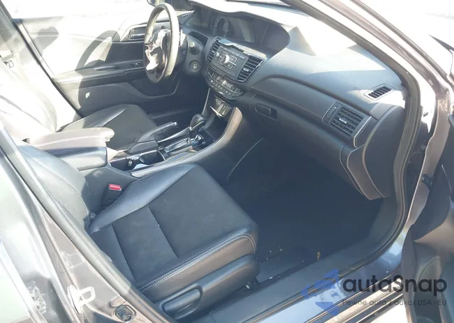 1HGCR2F52HA222760: 44065971