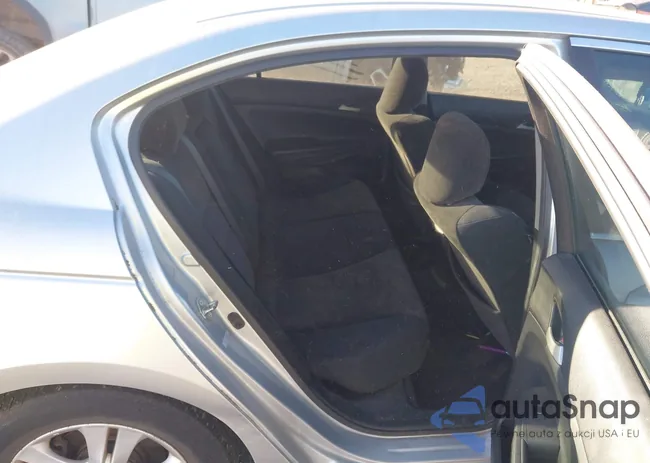 1HGCP2F49AA102134: 44065243