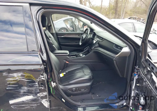 1C4RJKBG1M8108080: 44065345