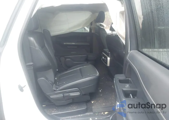 1FMJK1H85REA78686: 44065395