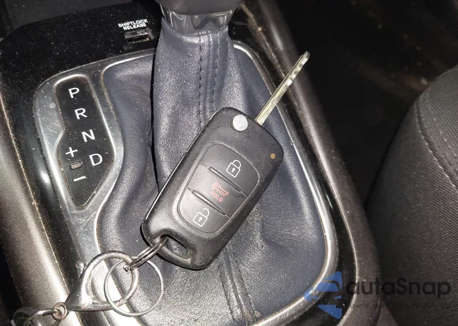 KNDJT2A64D7640199: 44065414