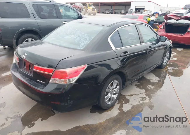 1HGCP2F68CA082530: 44065417