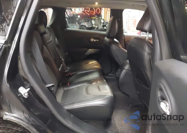 1C4PJMDX3KD225566: 44065525