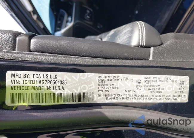 1C4RJHAG7PC561335: 44067074