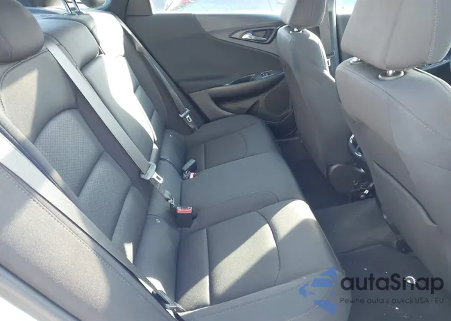 1G1ZD5ST2RF217987: 44067156