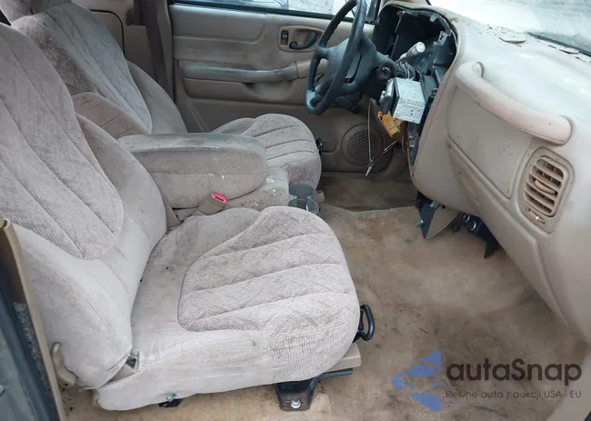 1GTCS1948W8510528: 44067194