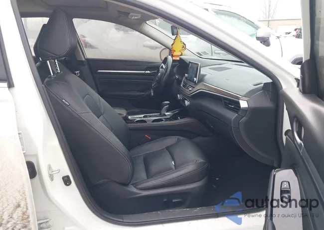 1N4BL4EW0MN312130: 44066255