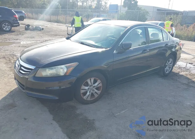 1HGCP2F47BA037415: 44066318