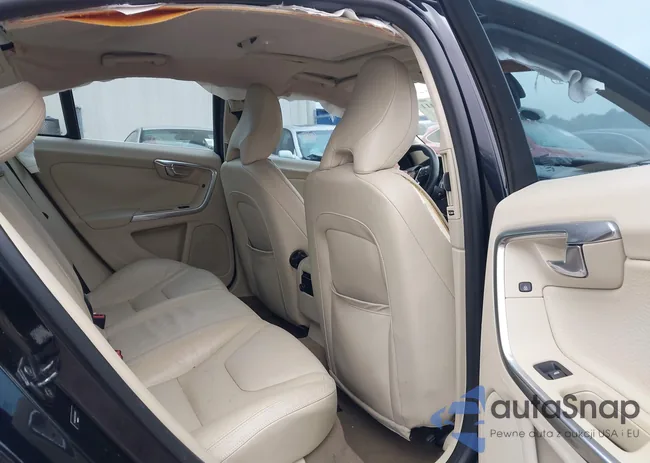 YV1622FS2C2129403: 44066411