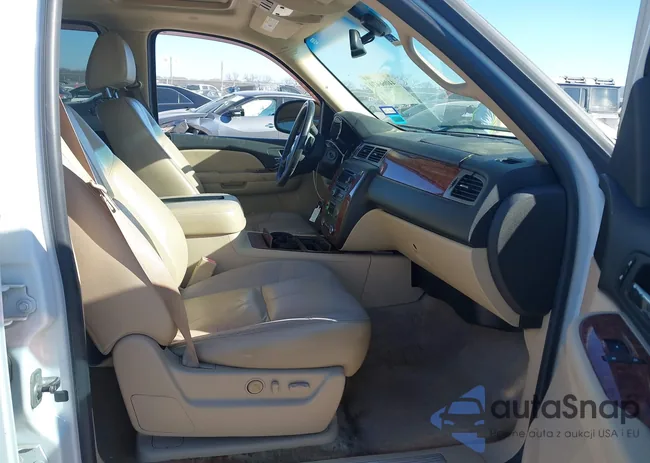 1GNFC13J47R320821: 44066470