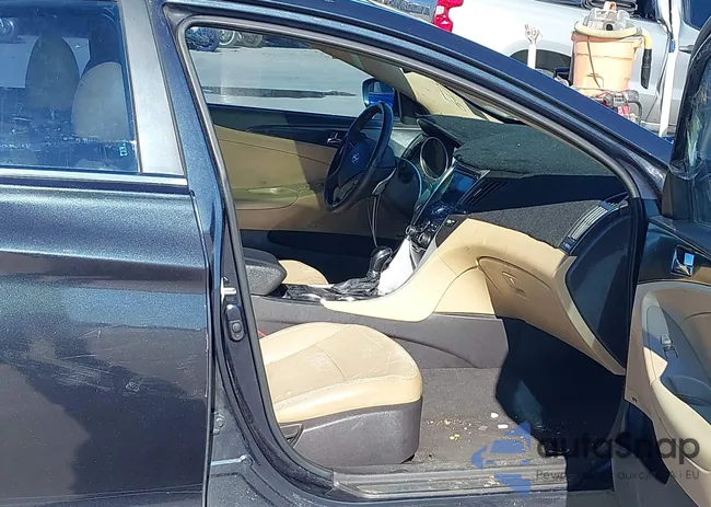 5NPEC4AB9DH644481: 44067899