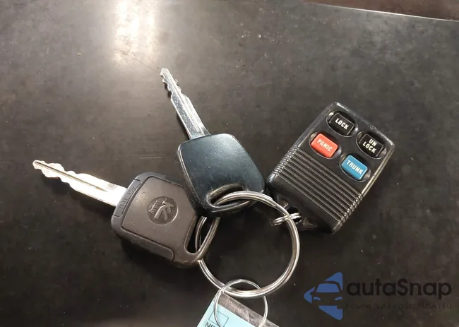 1FAFP42X5WF106110: 44067960