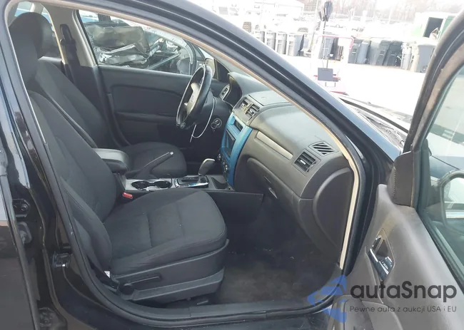 3FAHP0HA9CR263366: 44068008