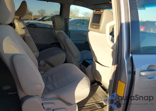 5TDKK3DC3CS209260: 44068032