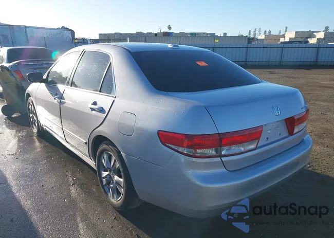 1HGCM66864A093027: 44068040