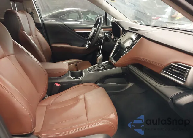 4S4BTAPC2L3254782: 44068044