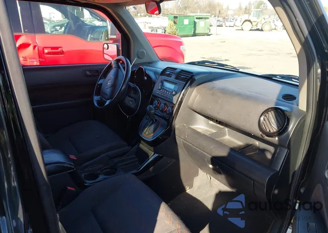 5J6YH18998L010843: 44068076