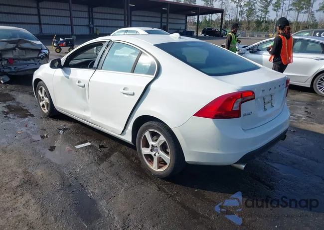 YV1612FSXD1216590: 44068092