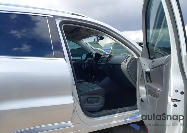 WVGUV7AX2HW507011: 44068093