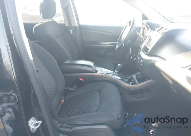 3C4PDDBG5HT578176: 44068141