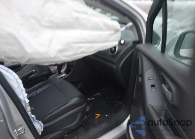 3GNCJPSB8GL152162: 44067201