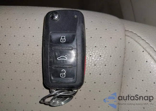 WVWBW7AH6CV013847: 44067330