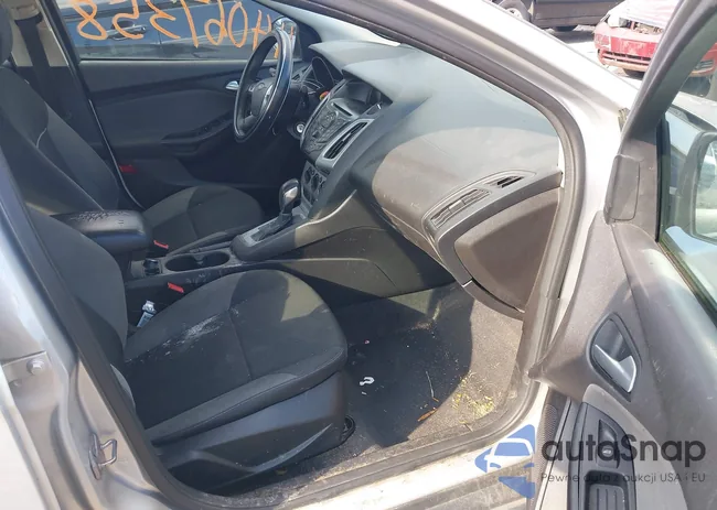 1FADP3F28EL272458: 44067358