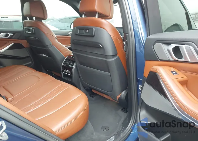 5UXJU2C54KLN65542: 44067363