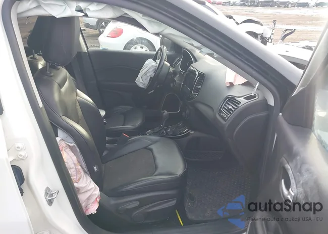 3C4NJDBB5LT204485: 44067383