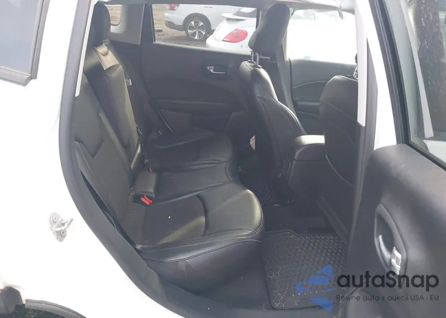 3C4NJDBB5LT204485: 44067383