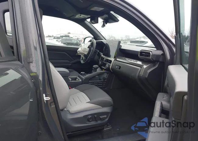 3TMLB5JN9RM007196: 44067415