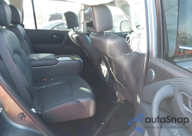 JN8AY2DA6P9401798: 44068602