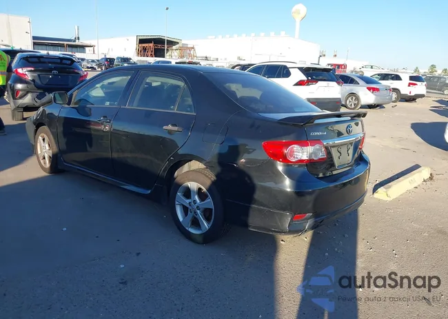 2T1BU4EE2BC648019: 44068635