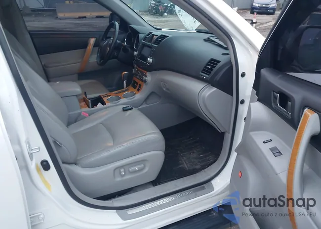 JTEEW44A982025652: 44068653