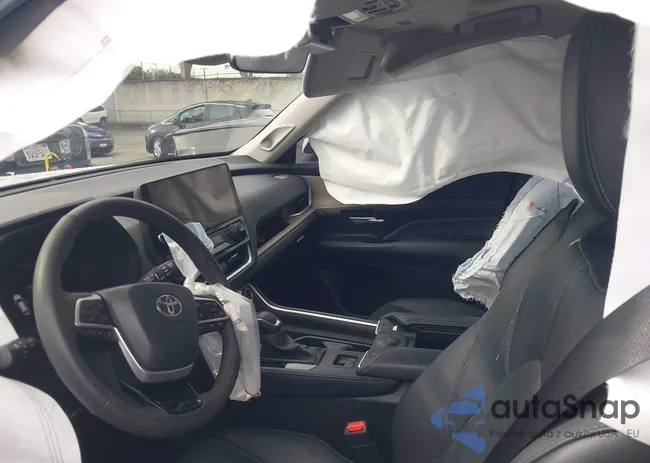 5TDAAAA57RS011721: 44068728