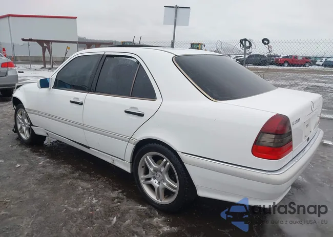 WDBHA29GXWF753437: 44068783