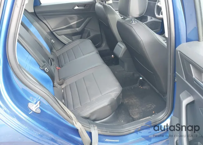 3VW7M7BU5RM034504: 44068837