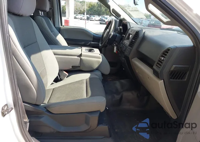 1FTMF1CB5LKF33845: 44068845