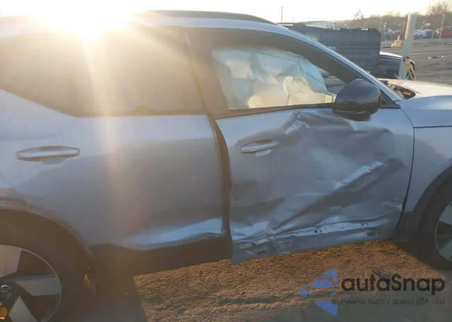 YV4ED3UM3P2075389: 44068874